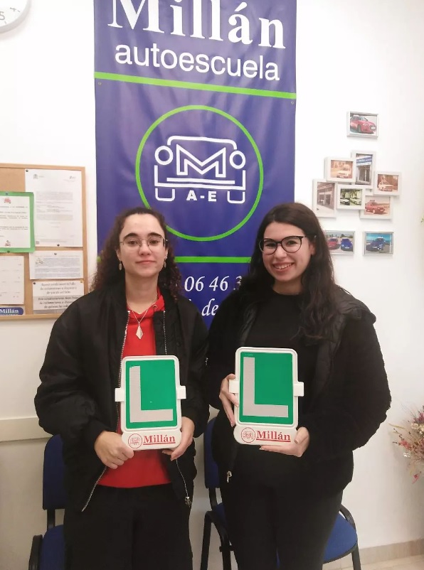 <br>¡¡ SARA Y NAIA, YA LO TENÉIS !! FELICIDADEES👏🏻👏🏻👏🏻